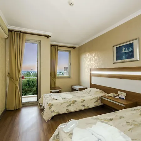 Santa Marina Otel 3*