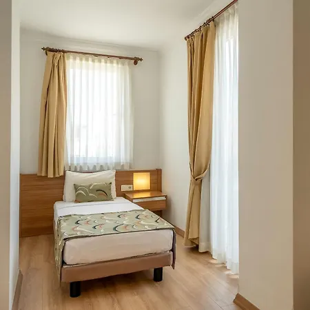 La Brisa 3*