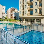 La Brisa Otel 3*