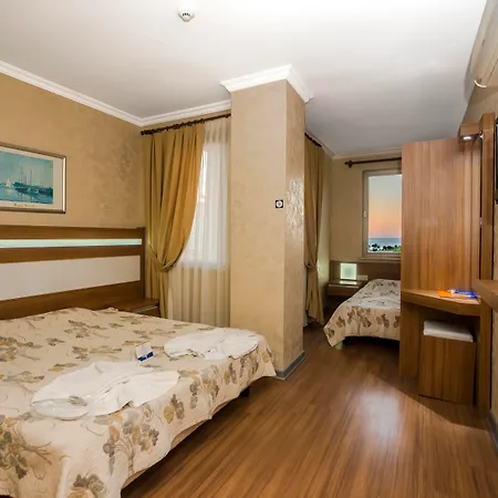 Santa Marina Hotel