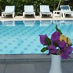 Hotel La Brisa Hotel