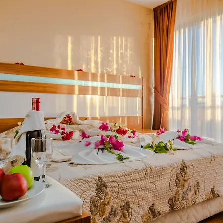 Santa Marina Hotel 3*