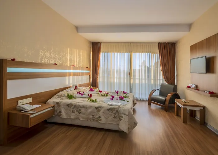 Santa Marina Szálloda 3*