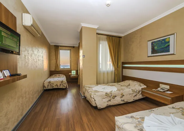 Santa Marina Szálloda