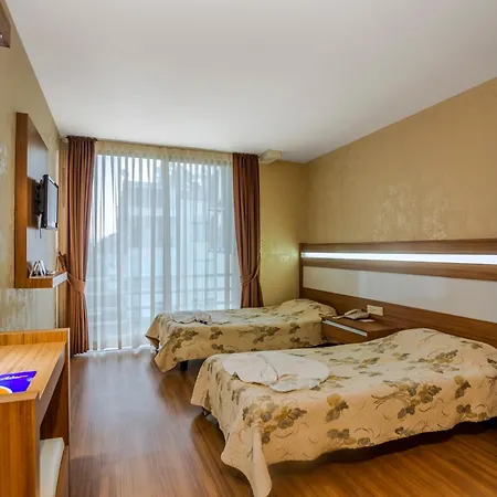 Santa Marina Hotel 3*