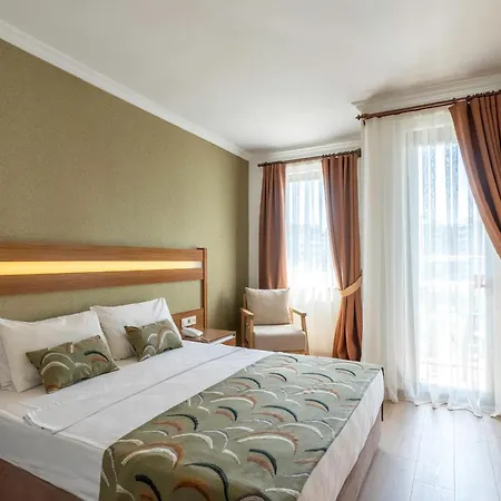Otel La Brisa Antalya