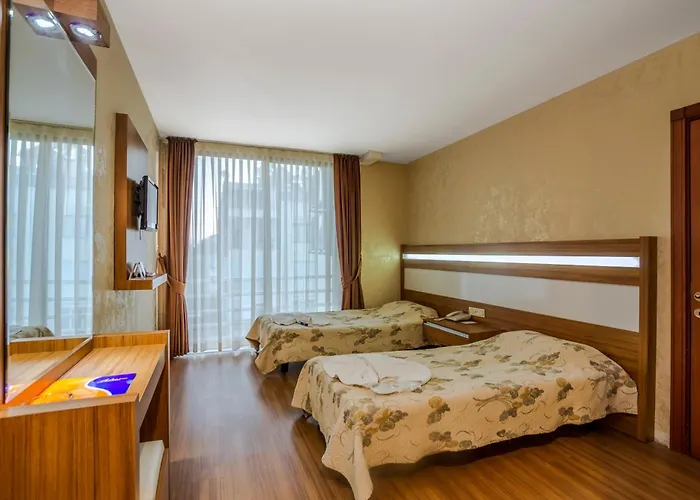 La Brisa Hotel Szálloda 3*