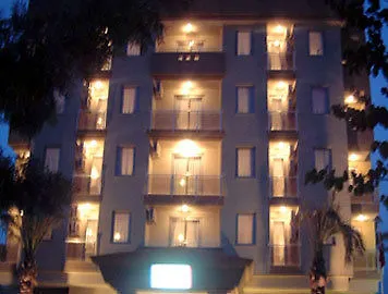 La Brisa Hotel