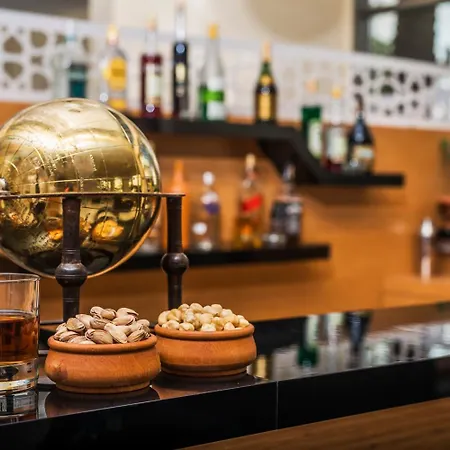 圣塔马丽娜酒店 3*